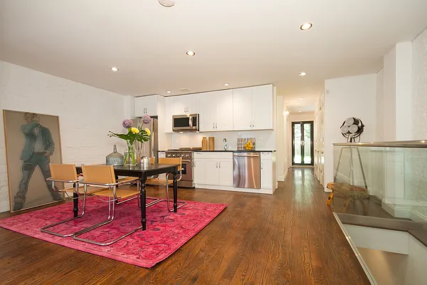 Rented by Brown Harris Stevens | media 9