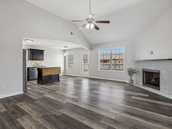 4th image of 236 Azalea Dr
