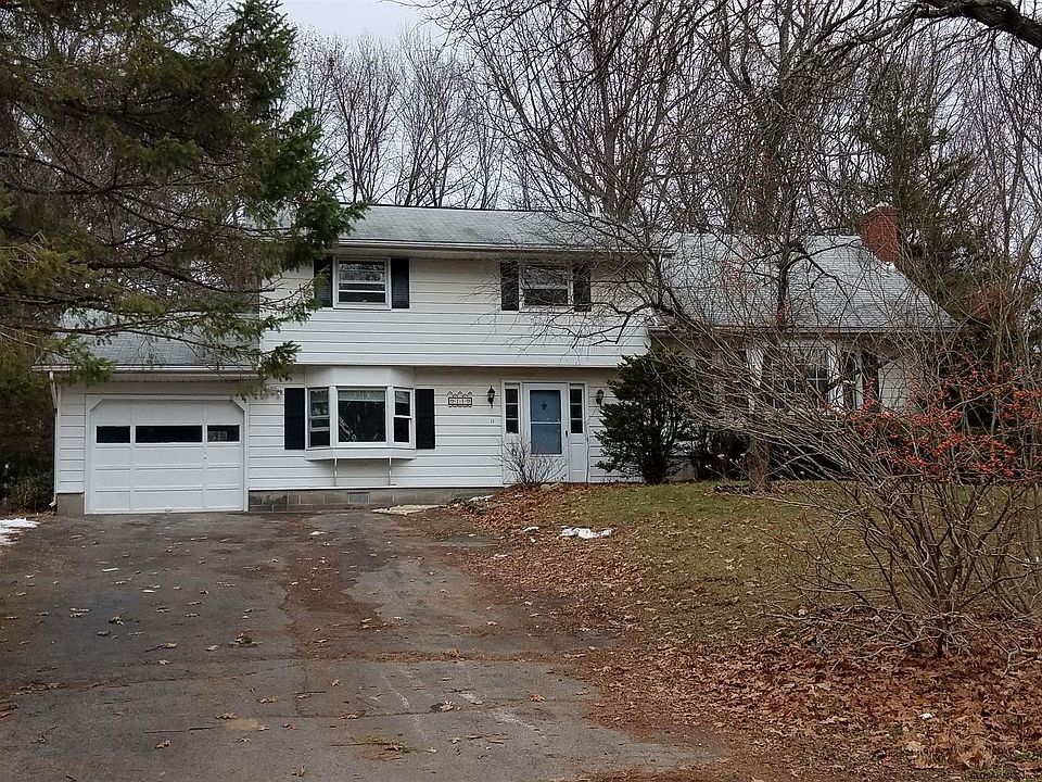 1st image of 11 Settlers Ln