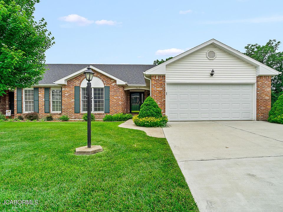 1st image of 4013 Cambridge Cir