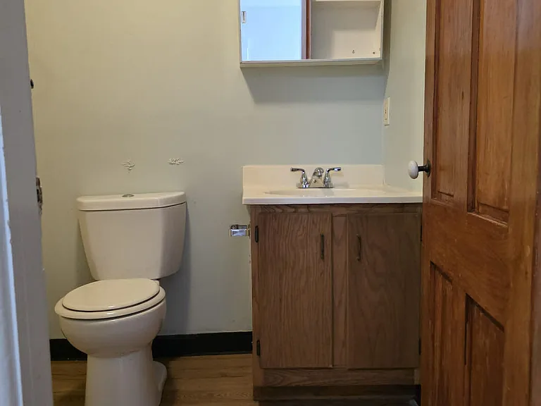 14 Main St #2 — Photo 9