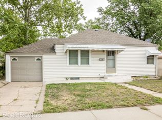310 W 16th Ave, Hutchinson, KS 67501