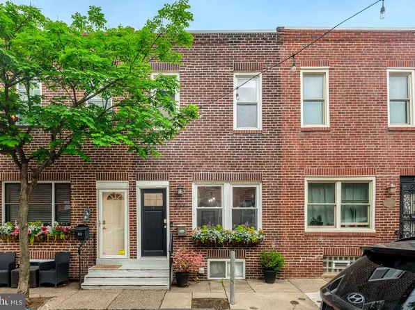 834 N Bambrey St, Philadelphia, PA 19130