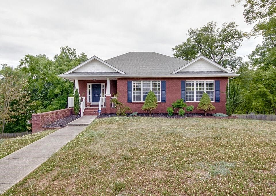 1st image of 605 Excalibur Ct