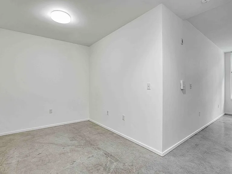 The Emery Apartments — Photo 30