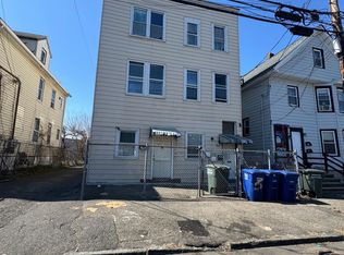 265 6th St #1, Bridgeport, CT 06607