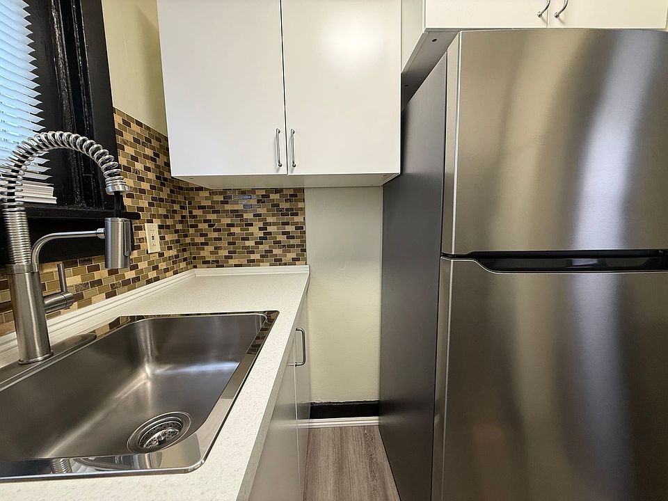 1st image of 427 Hays Ave APT 1