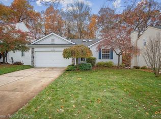 1534 Chelsea Cir, Howell, MI 48843