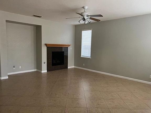 3rd image of 1254 Sweet Pea Dr