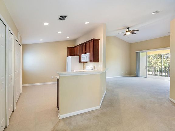 4th image of 6703 White Blossom Cir
