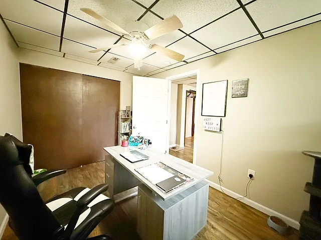 710 Parkway Ct NE — Photo 35
