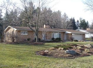 2031 Spring Rd, Hillsdale, MI 49242