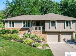 11523 Ruggles Cir, Omaha, NE 68164