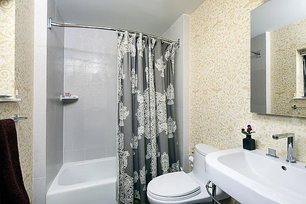 Sold by Corcoran | media 7