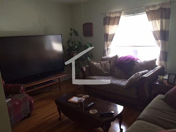 5th image of 20 Brock St
