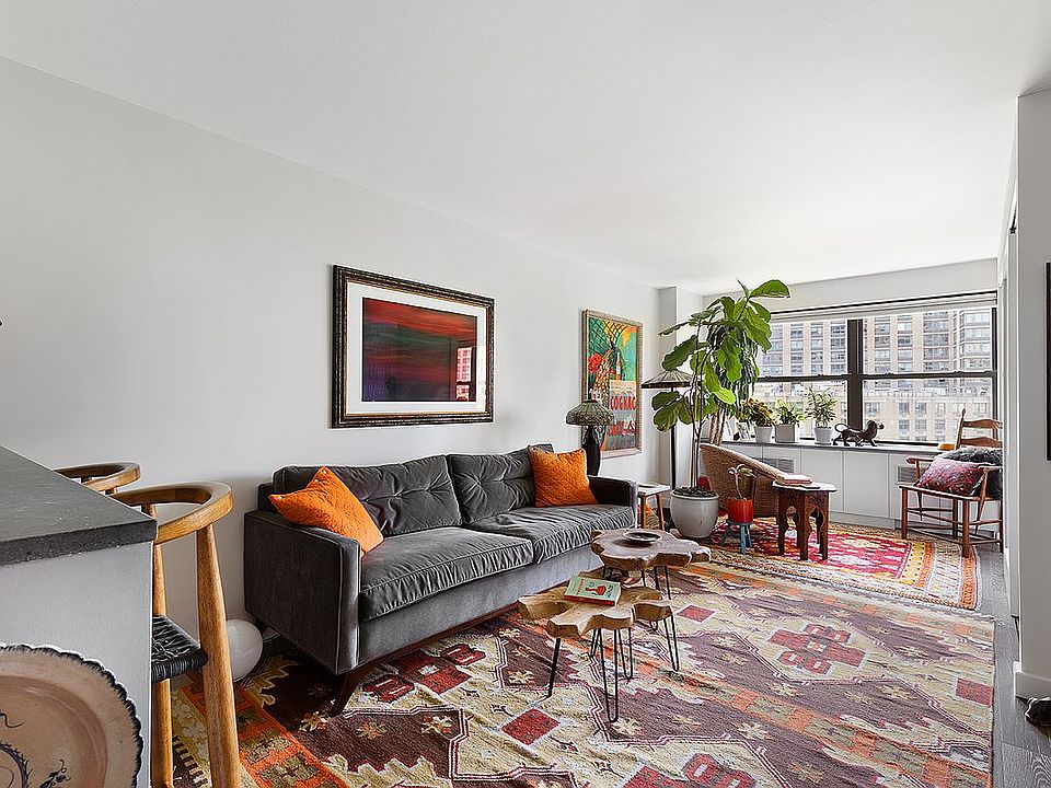 1st image of 165 W End Ave APT 6C