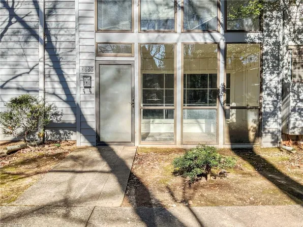 2 3058th Dr, Winston Salem, NC 27106