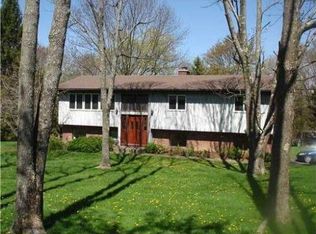 10 Karen Dr, Monroe, NY 10950
