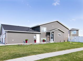 3378 62nd Ave S, Fargo, ND 58104