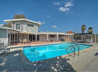 1851 S Iris Ln, Escondido, CA 92026