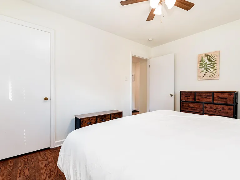 4423 Vance Ave — Photo 21