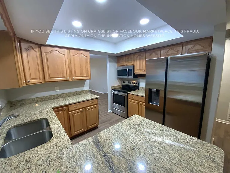 3909 Orchard Hill Cir — Photo 5