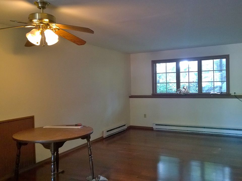 2nd image of 15 George St APT 33