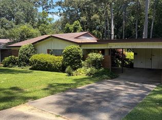 2061 Westwood Acres, Laurel, MS 39440
