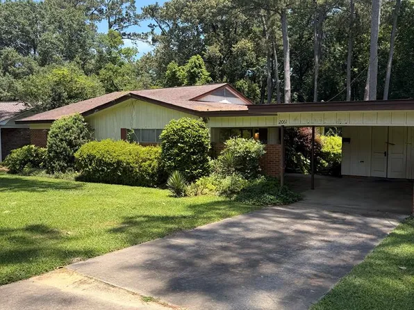 2061 Westwood Acres, Laurel, MS 39440