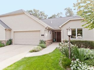 3805 Willowbend Ct NE, Cedar Rapids, IA 52411