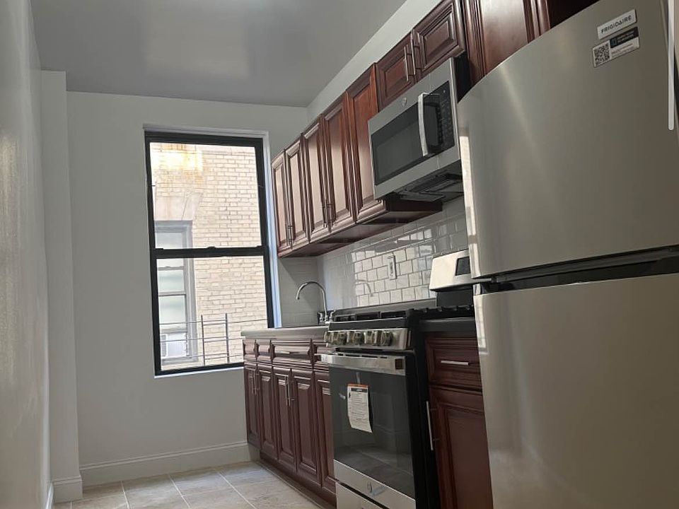 1st image of 49 Saint Nicholas Ter APT 52