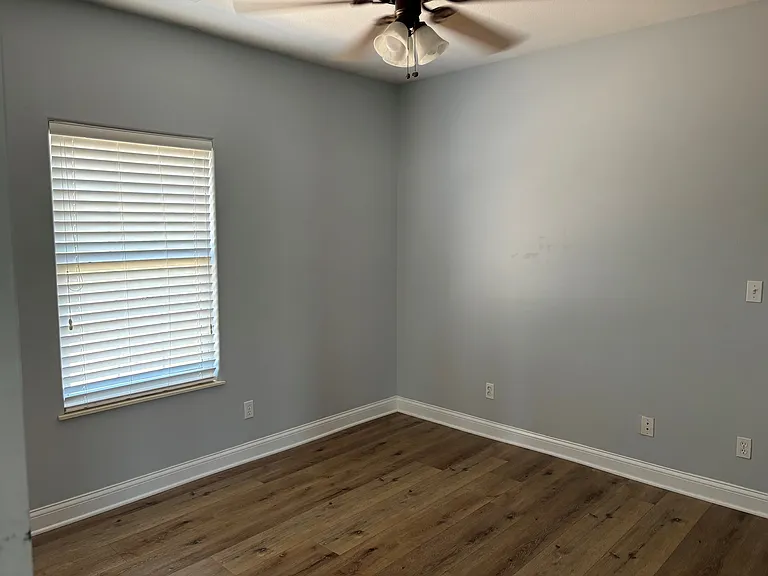 1406 Windcrest Ct — Photo 5