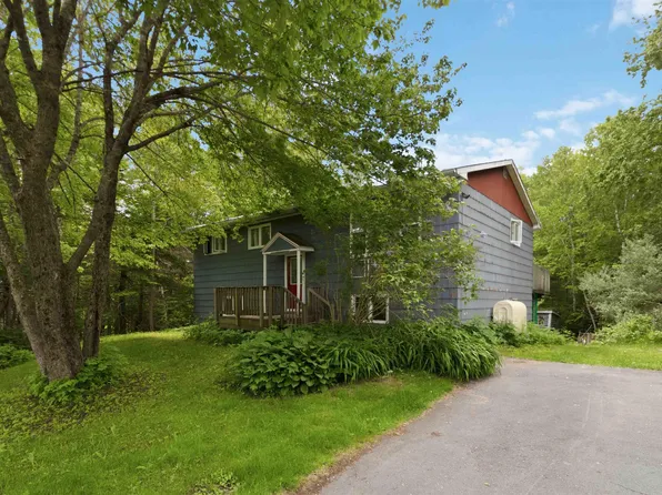 2856 Beaver Bank Rd, Halifax, NS B4G 1E6