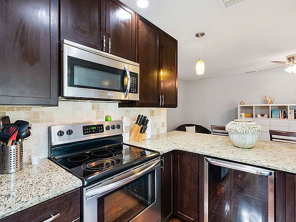 4th image of 114 Kendale Dr