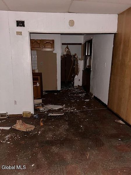 3rd image of 1002 Davis Terrace