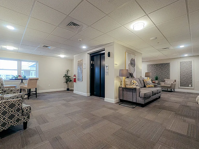 410 - Lounge