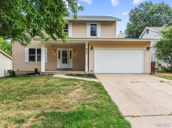 920 Blake Ct, Saint Peters, MO 63376