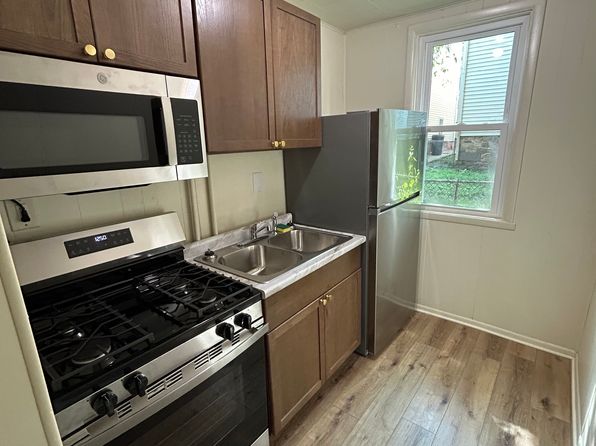 870 25th St APT 2