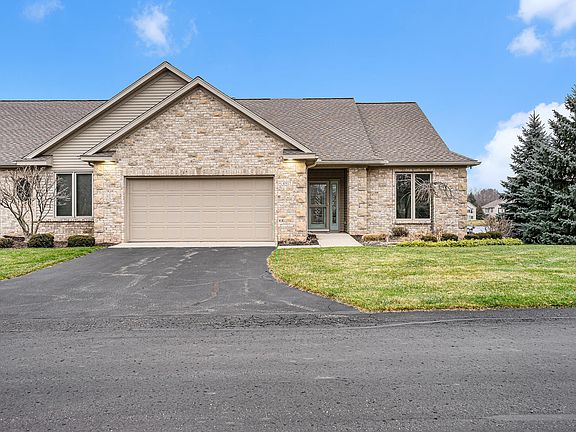 3rd image of 4917 Chatsworth Creek Dr