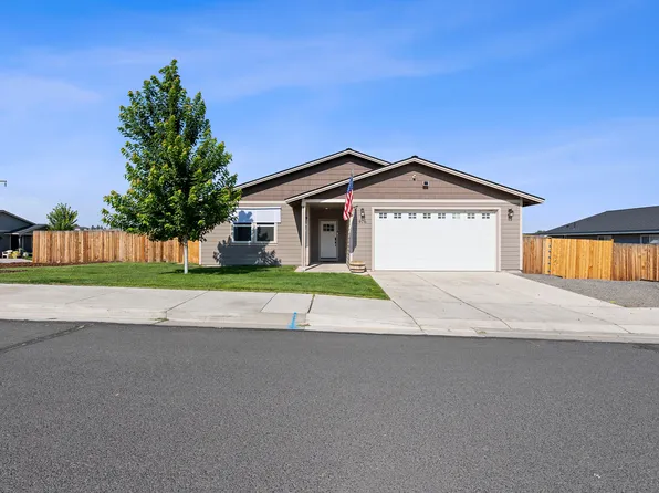976 SE Maui Ln, Madras, OR 97741