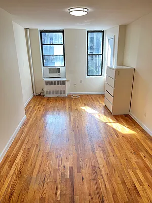 Rented by OvCo Realty | media 21