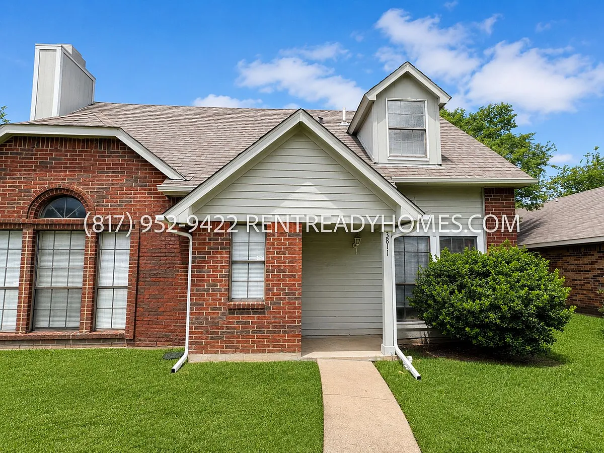 Building Photo - 3811 O'B Crowe Dr