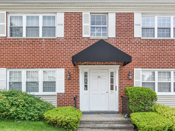50 Greenhouse Road #26D, Bridgeport, CT 06606