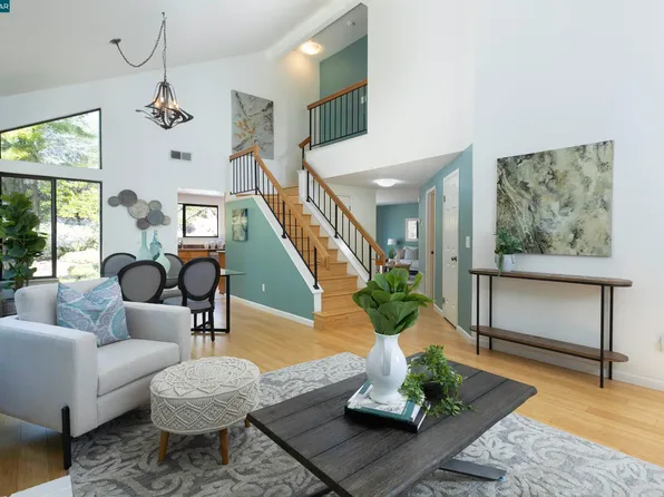 189 Breezewalk Dr, Vallejo, CA 94591