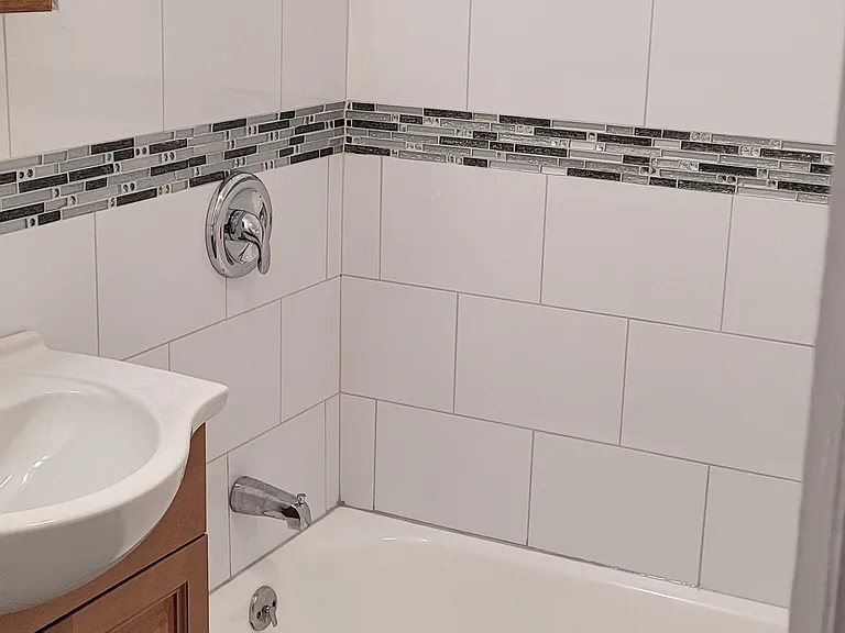 123 Ralph Ave #2 — Photo 4