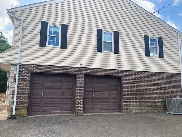 1550 Mearns Rd — Photo 2