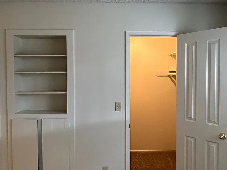 7120 Van Maren Ln — Photo 14