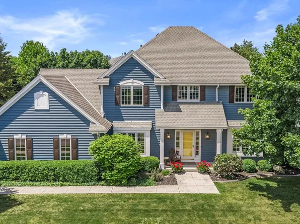 W72N447 Mulberry AVENUE, Cedarburg, WI 53012