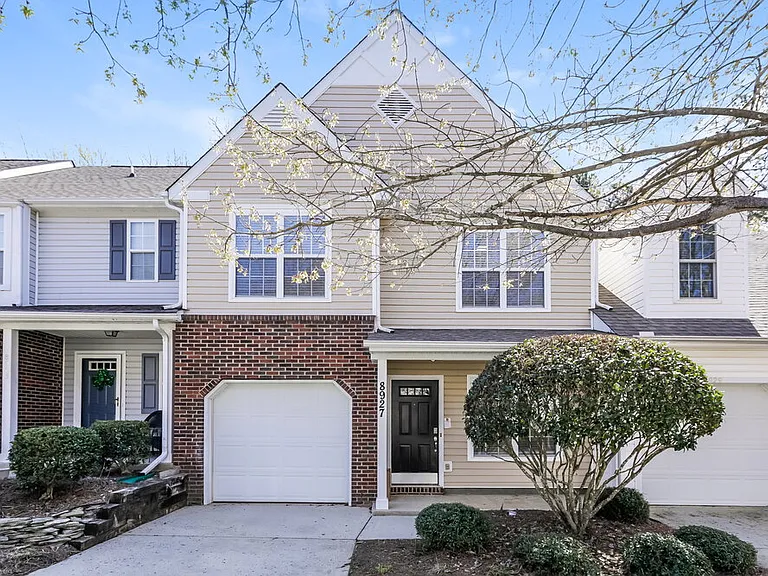 8927 Scotch Heather Way — Photo 1