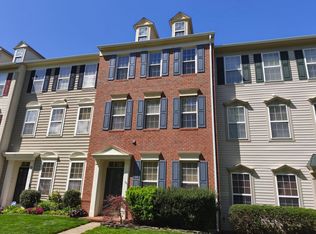 42747 Stadler Ln, Chantilly, VA 20152